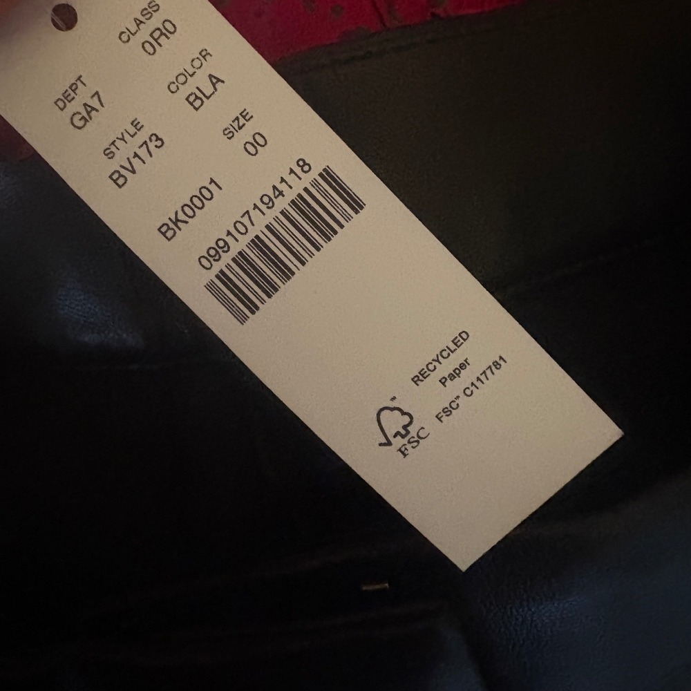 NWT J. Crew‎ Straight-Leg Essential Pant in Faux Leather Black Size 00 - Picture 7 of 8